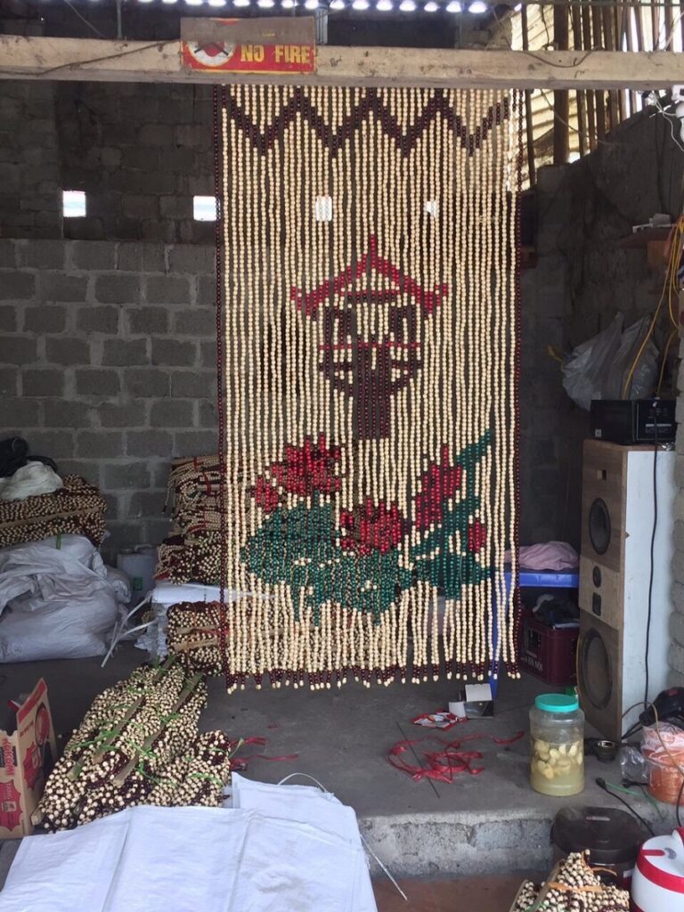 Mành hạt gỗ hình chùa 1 cột