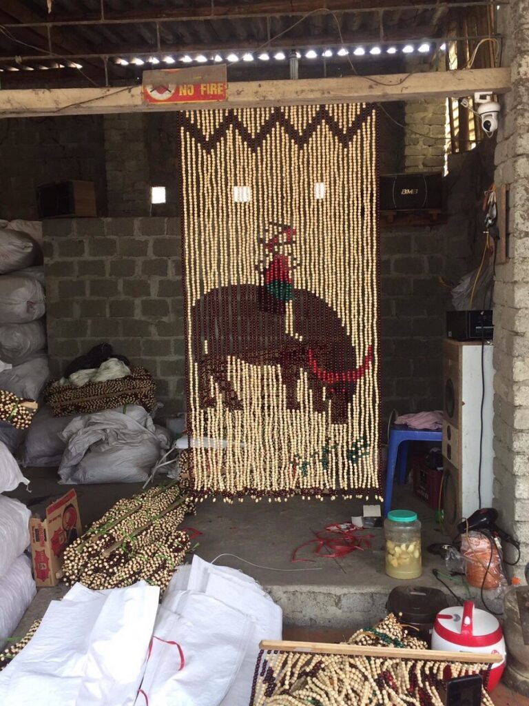 Mành hạt gỗ hình con trâu
