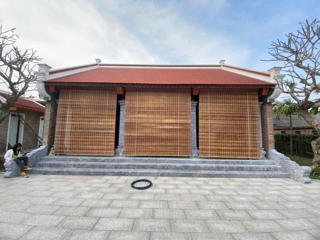 Mành trúc che nắng nhà trưng bày hiện vật