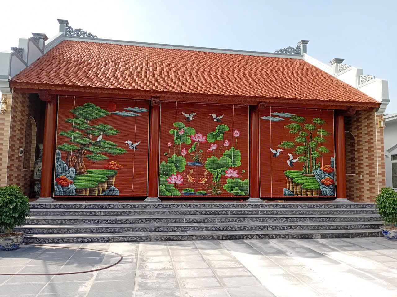 Mành trúc in tranh Liên Hoa Phú Quý - sản phẩm Phong Vũ