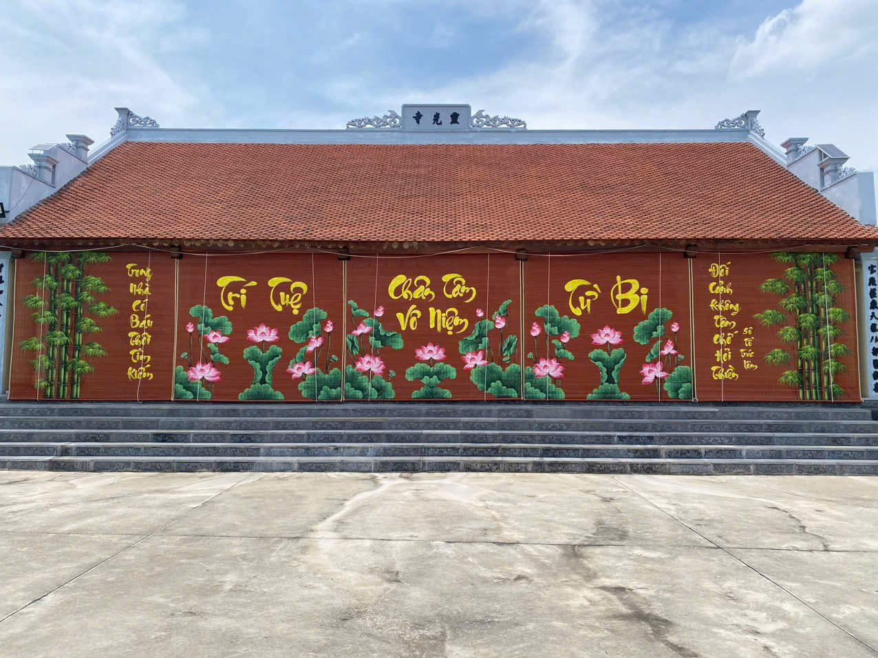 Mành trúc in tranh hoa sen mẫu Thanh Tịnh Tự Tâm - Phong cách tối giản