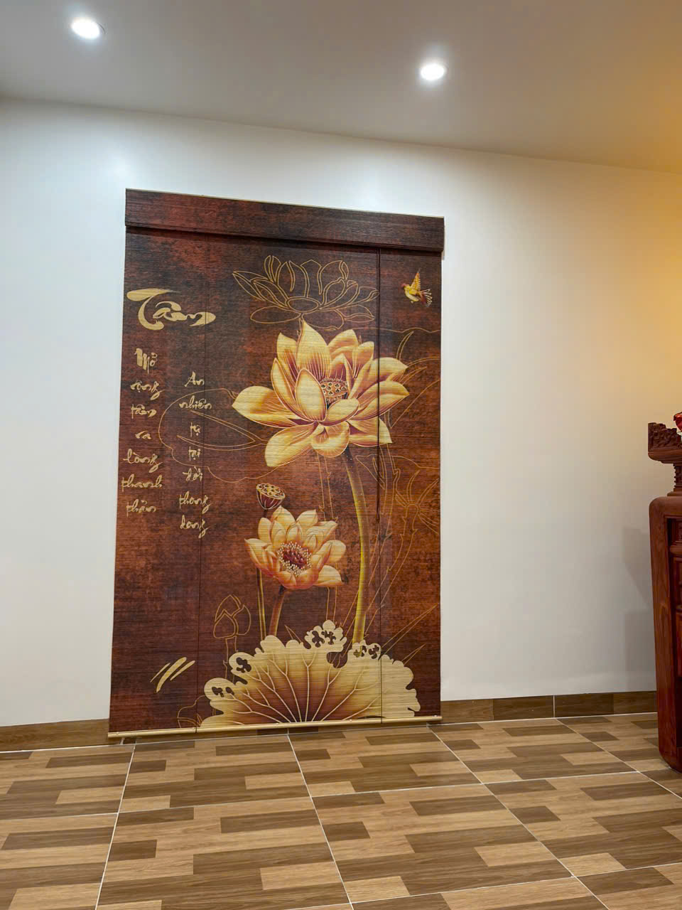Mành tăm trúc in tranh hoa sen chữ tâm